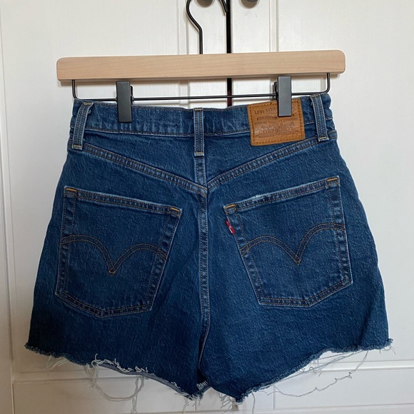 LEVIS RIBCAGE SHORT - Picture 2 of 9